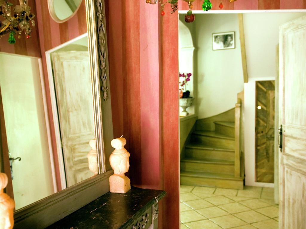 Les Valades Hotel Coux-et-Bigaroque Exterior photo